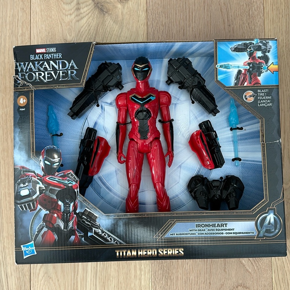 Wakanda Forever Titan Hero Series Iron heart brand new
